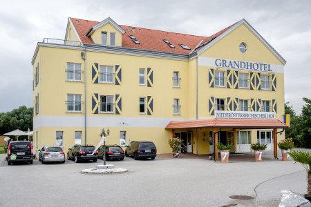 grandhotel-niedersterreichischer-hof_hochzeitslocation_thomasmagyar|fotodesign_00001
